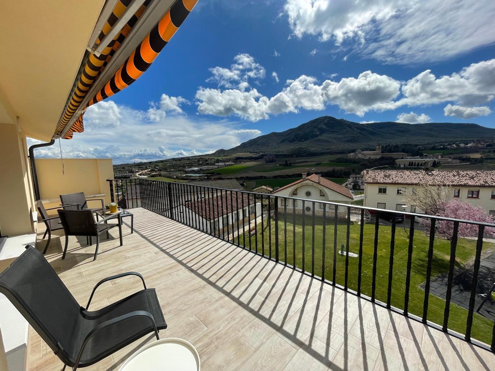 Apartamentos Montejurra 阿耶圭 外观 照片