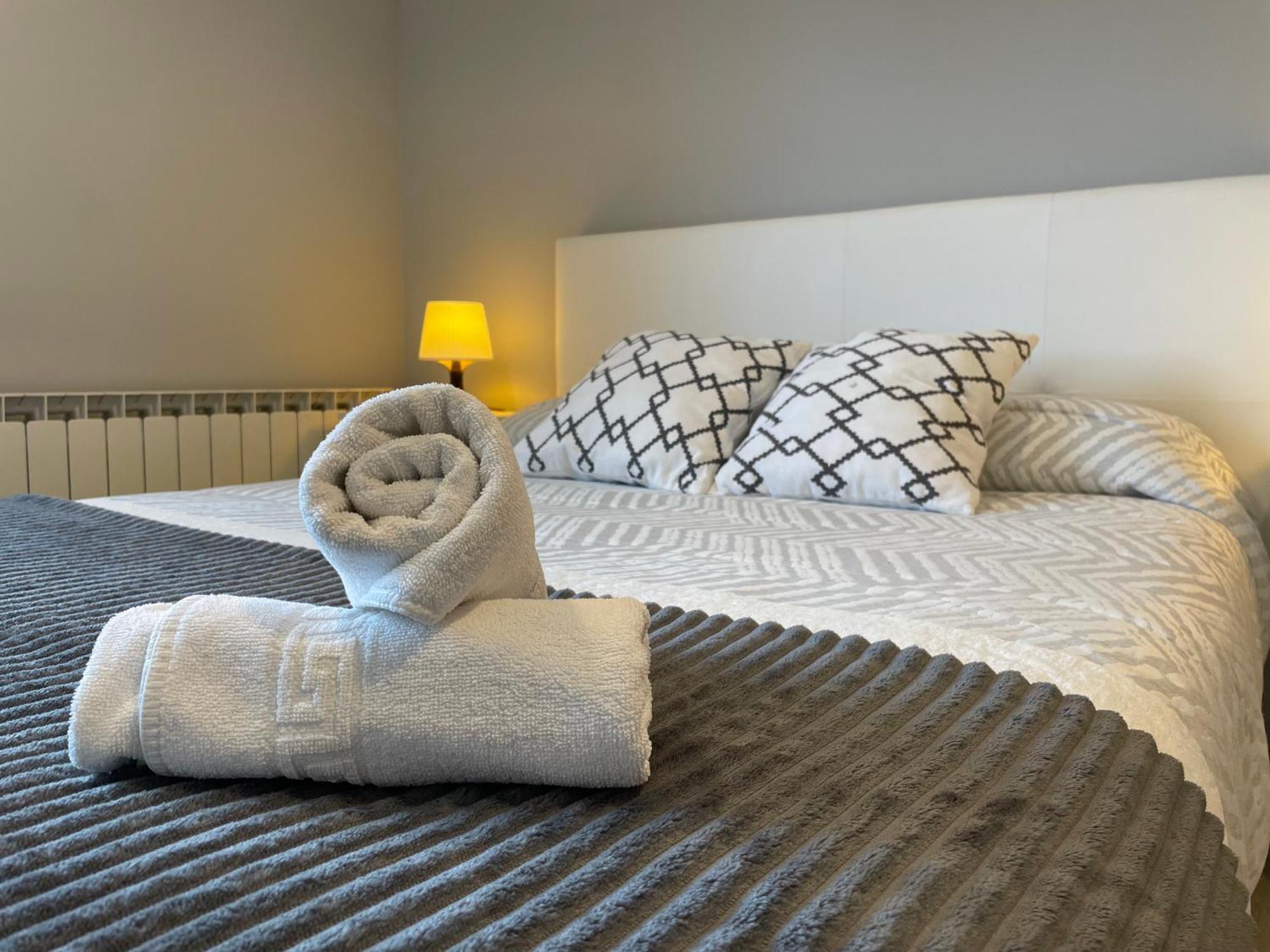 Apartamentos Montejurra 阿耶圭 外观 照片