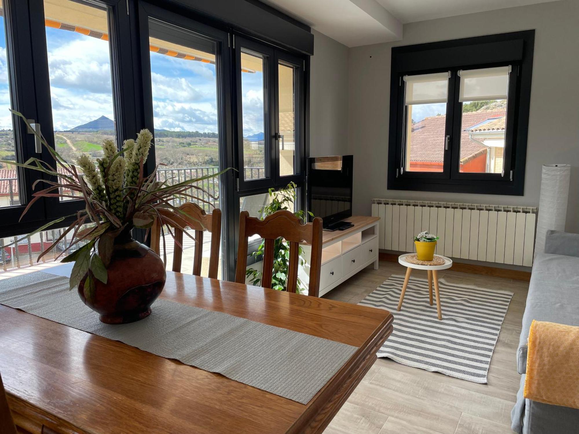 Apartamentos Montejurra 阿耶圭 外观 照片
