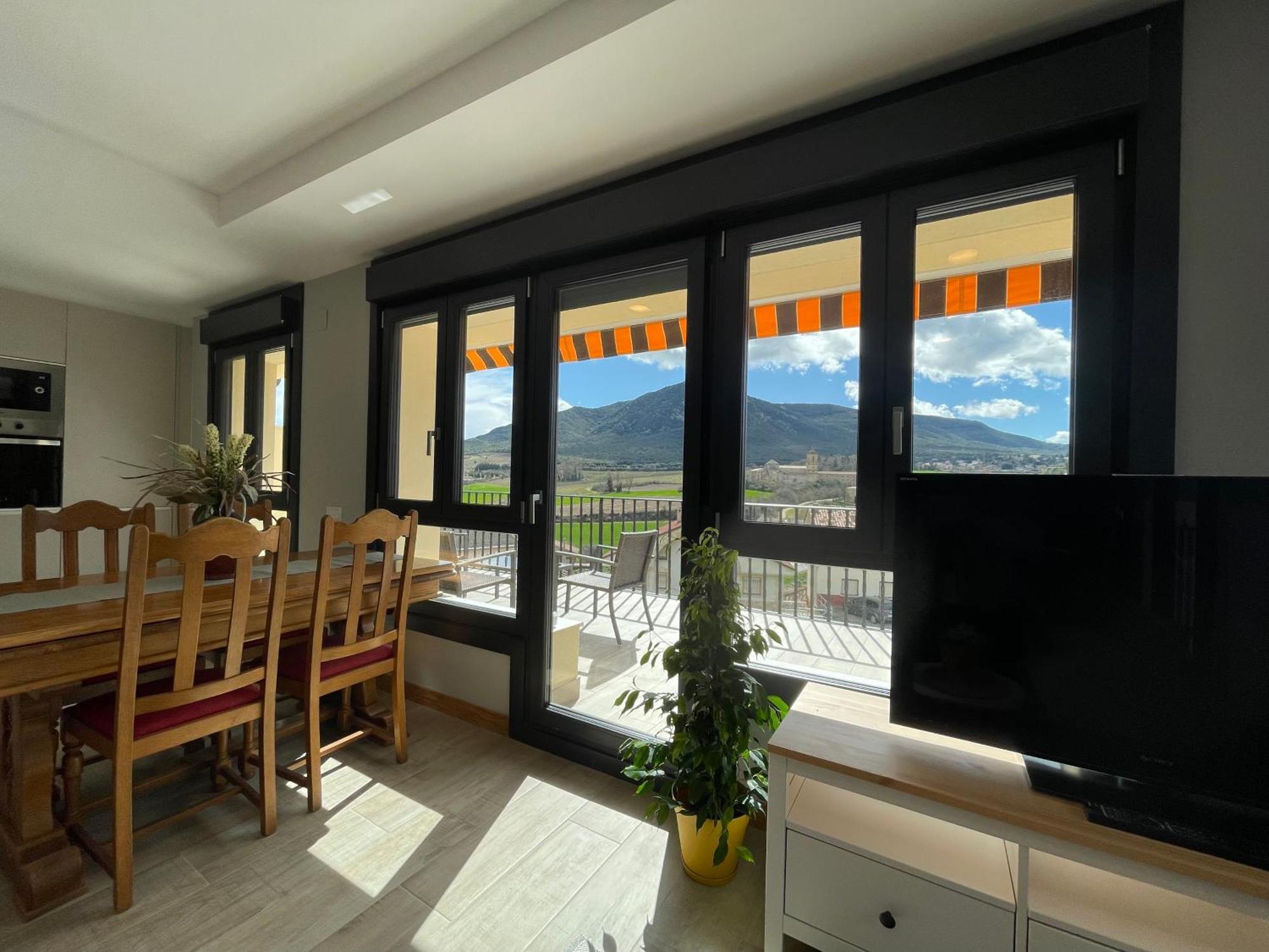 Apartamentos Montejurra 阿耶圭 外观 照片